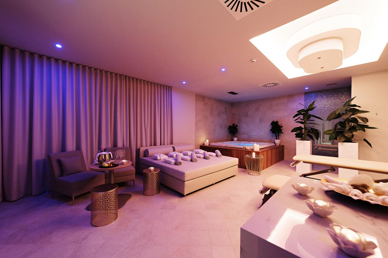 262137426 Bled rose hotel