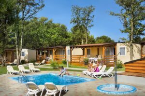 CAMPING VALKANELA