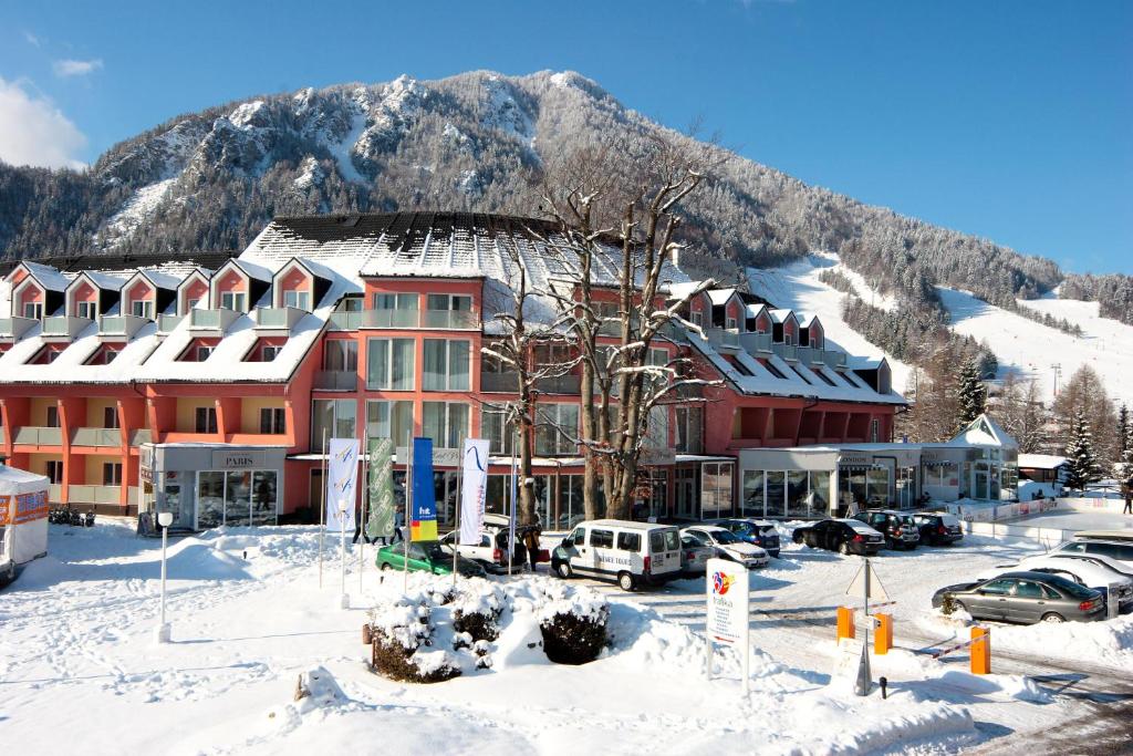 Ramada Hotel & Suites